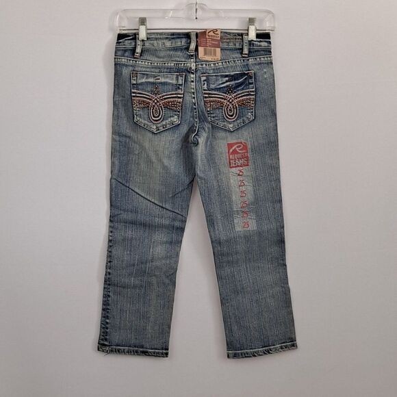 Request Juniors Capris  NWT - Picture 8 of 8